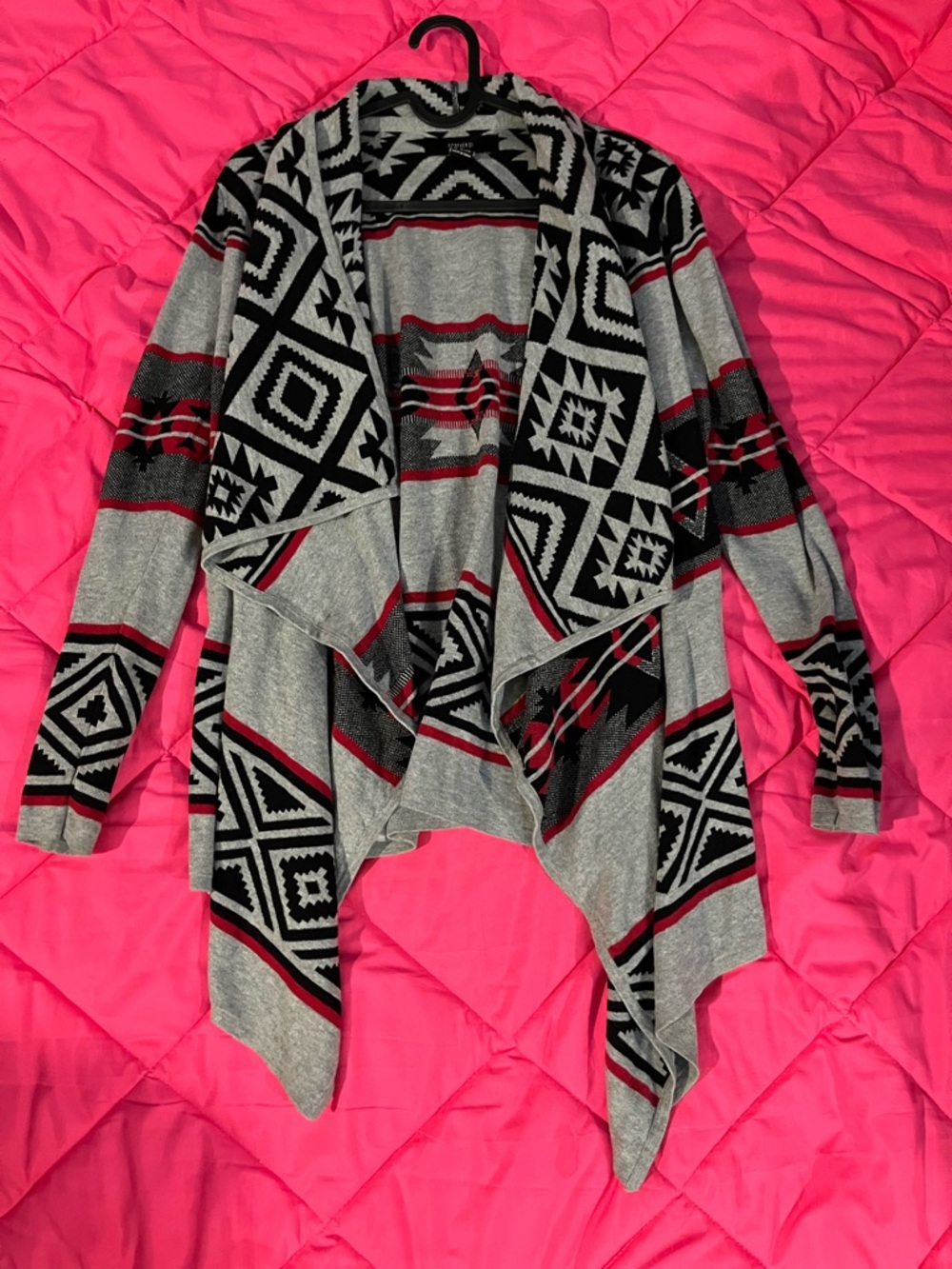 Forever 21 Gray & Black Aztec Open-Front Cardigan with Red Accents